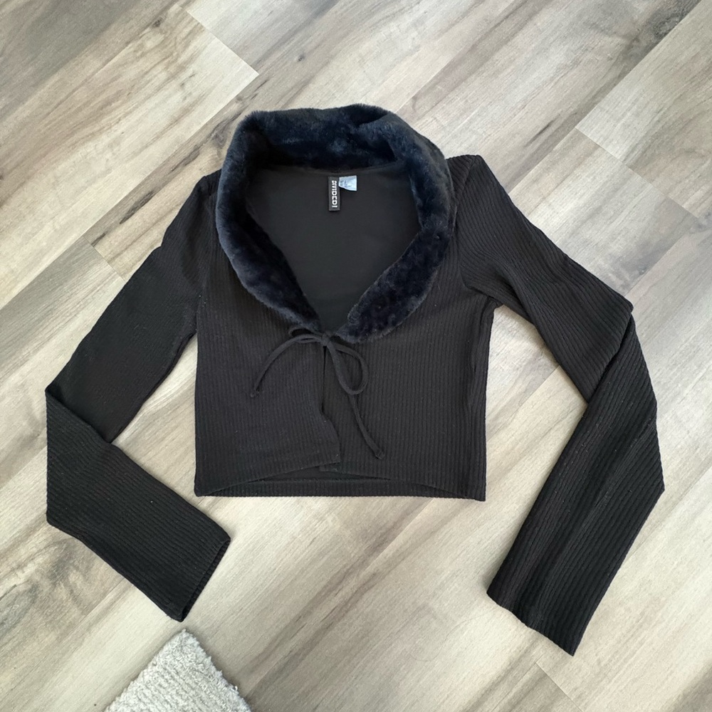 H&M DIVIDED Y2K BOLERO